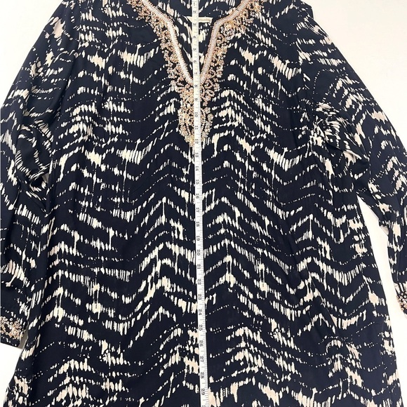 Soft Surroundings Navy Blue White Abstract Tunic with Bead Embellishment, Sz. XL - Picture 5 of 12
